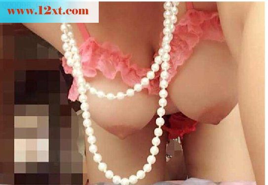 皮肤白嫩大波女2 [9P]